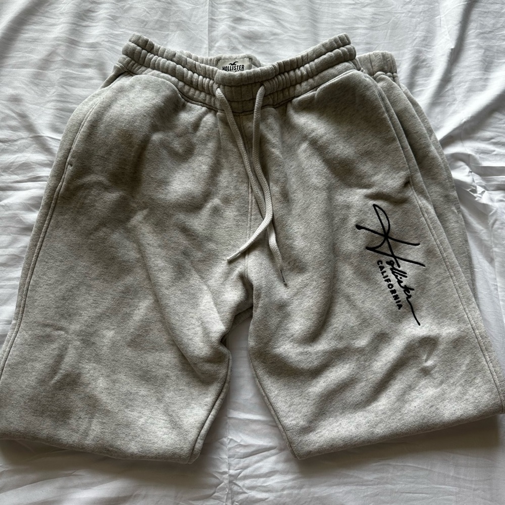 Woman’s Hollister Sweatpants.
